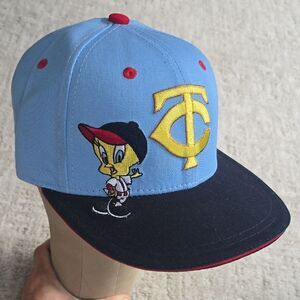 Looney Tunes | MN TWINS X Tweety Bird Hat
